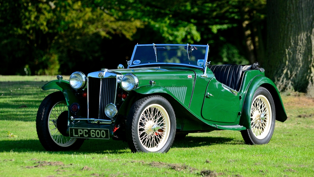 231.jpg (1100×619) British sports cars, British racing
